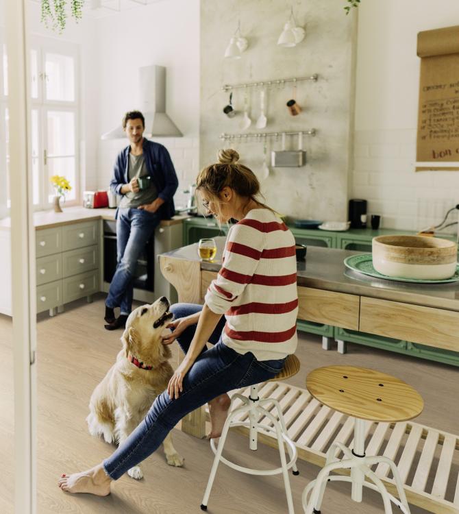 Gerflor senso premium clic greeland light küche gerflor_senso_premium_greeland_light_kitchen-lpr.jpg