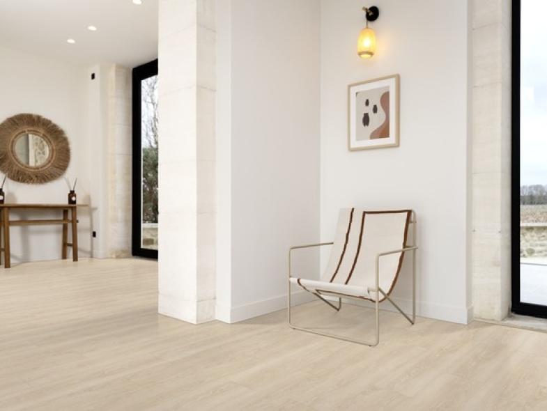 gerflor_dekor_bohem_beige_virtuo_55_rigid_acoustic_raum_flur_eingangsbereich